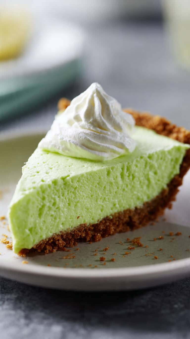 No Bake Grinch Pie