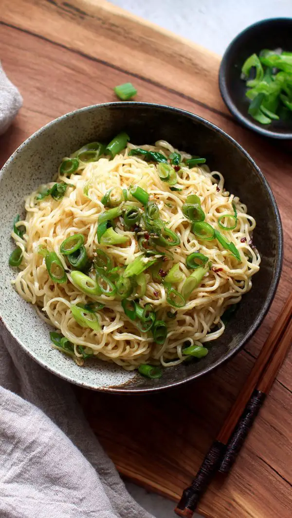 Scallion Oil Noodles