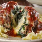 Ho to make Spinach Garlic Meatballs Stuffed with Mozzarella