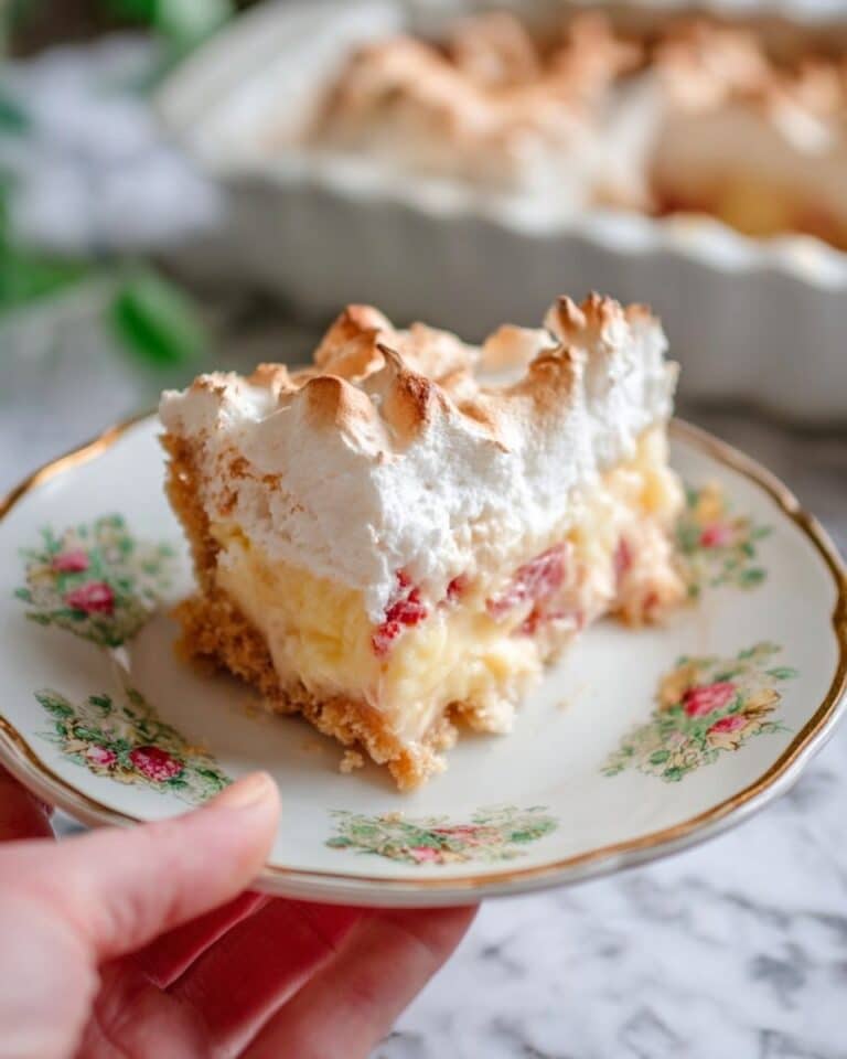 Rhubarb Meringue Bars Recipe