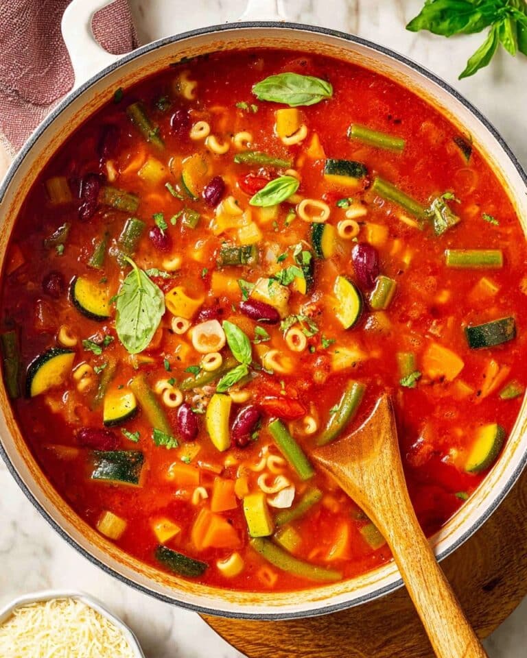 Hearty Vegetable Minestrone Soup Recipe